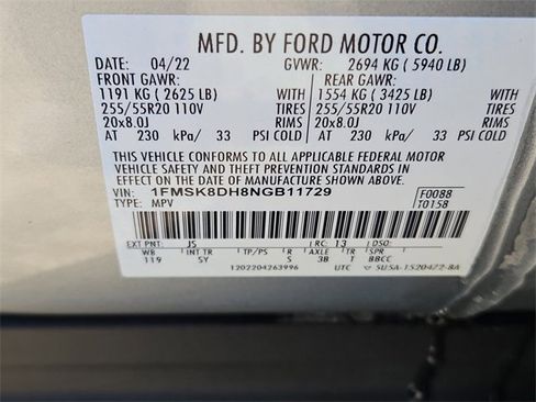 Used 2022 Ford Explorer XLT w/ Equipment Group 202A image 14