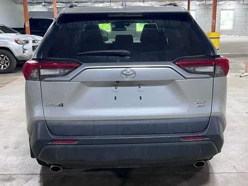 Used 2020 Toyota RAV4 XLE w/ Convenience Package AWD/4WD image 5