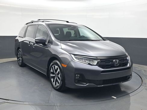 Used 2026 Honda Odyssey EX-L image 2