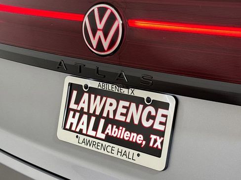 New 2026 Volkswagen Atlas Cross Sport SEL R-Line AWD/4WD image 18
