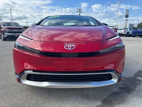Used 2026 Toyota Prius Plug-In Hybrid image 9