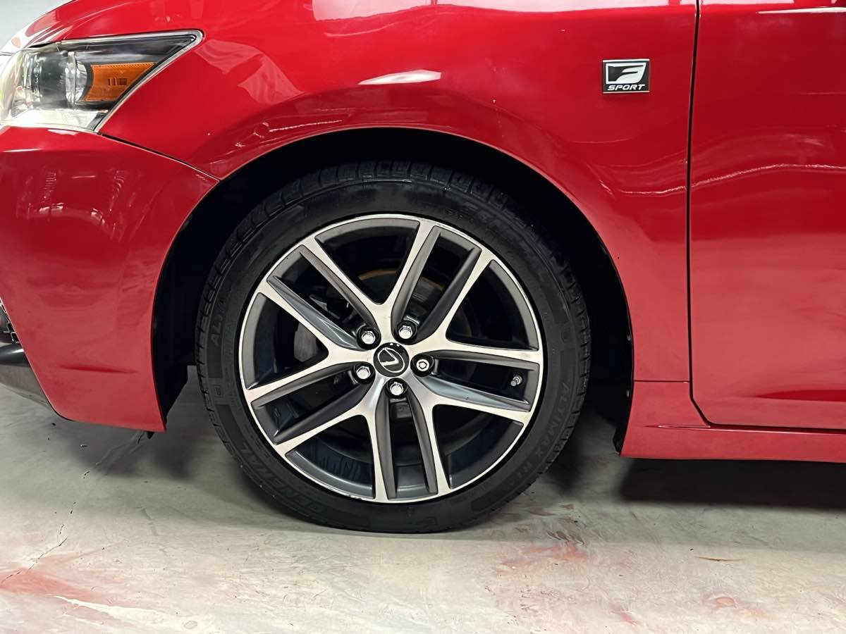 Used 2017 Lexus CT 200h FWD image 28