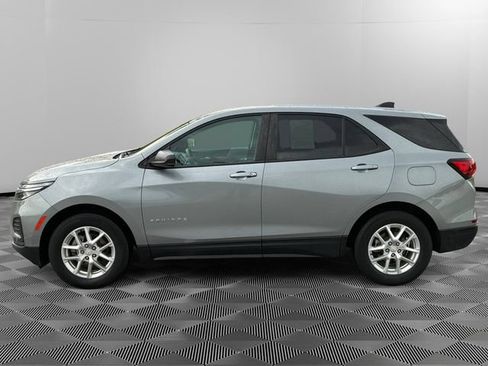 Certified 2023 Chevrolet Equinox LS w/ LS Convenience Package FWD image 2