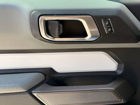 Used 2023 Ford Bronco Badlands w/ Sasquatch Package image 22