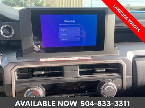 Used 2025 Toyota 4Runner SR5 RWD image 31
