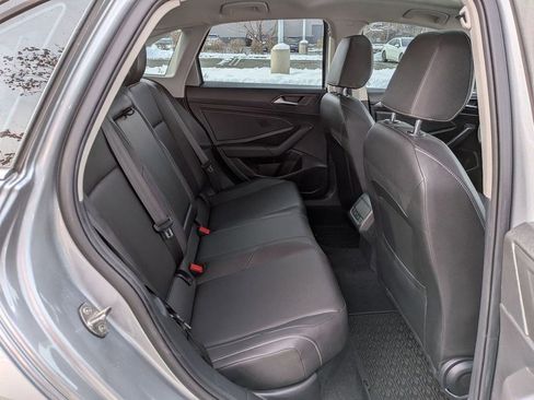 Used 2020 Volkswagen Jetta SE w/ SE Cold Weather Package image 24