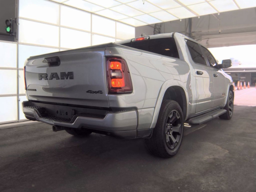 Used 2025 RAM 1500 Big Horn AWD/4WD image 4