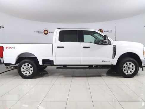 Used 2024 Ford F250 XLT w/ FX4 Off-Road Package AWD/4WD image 2