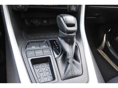 Used 2024 Toyota RAV4 LE FWD image 24