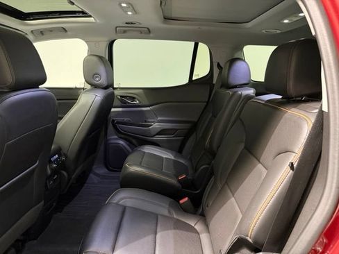 Used 2022 GMC Acadia AT4 w/ Technology Package AWD/4WD image 27