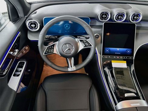 Certified 2026 Mercedes-Benz GLC 300 4MATIC image 20