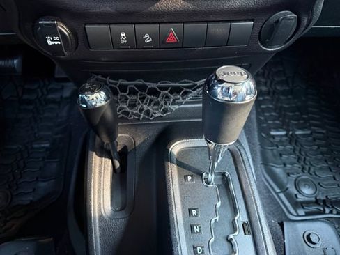 Used 2015 Jeep Wrangler Unlimited Sport AWD/4WD image 8