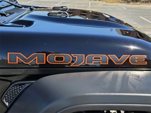 Used 2025 Jeep Gladiator Mojave w/ Convenience Group image 22