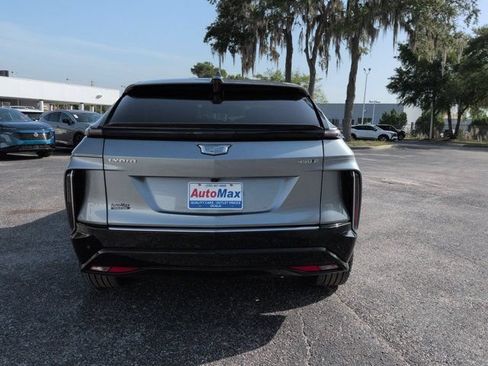 Used 2024 Cadillac Lyriq Tech RWD image 5