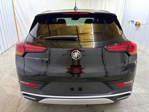 Used 2023 Buick Encore GX Preferred w/ Cold Weather Comfort Package FWD image 7