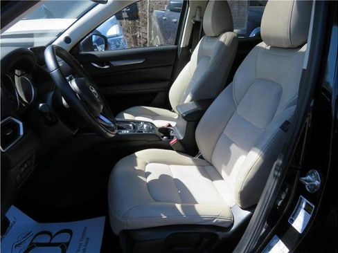 Used 2019 MAZDA CX-5 Touring image 4
