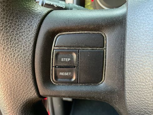 Used 2012 RAM 1500 Express RWD image 31