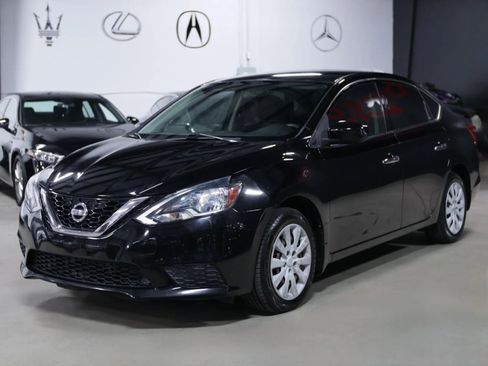 Used 2017 Nissan Sentra S FWD image 6