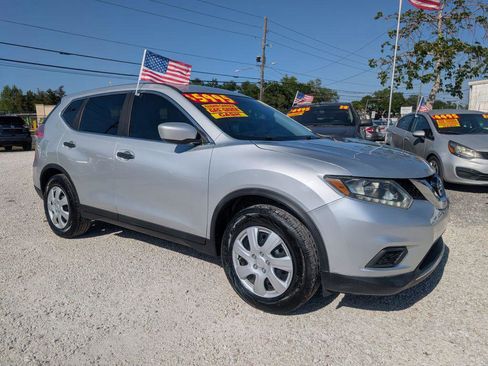 Used 2016 Nissan Rogue S image 1