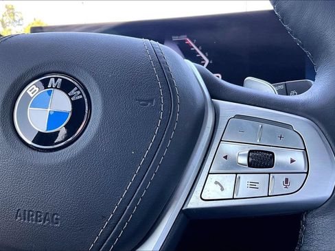 Used 2025 BMW X7 xDrive40i AWD/4WD image 26
