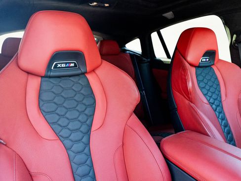 Used 2024 BMW X6 M Competition w/ Executive Package image 34