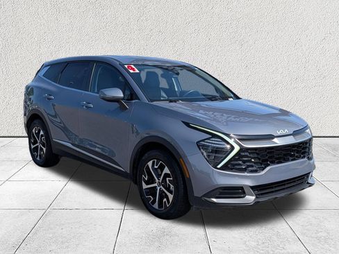 Used 2024 Kia Sportage EX FWD image 1
