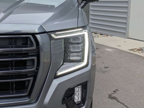 Used 2022 GMC Yukon AT4 image 9