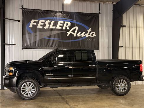 Used 2017 Chevrolet Silverado 2500 High Country w/ Duramax Plus Package AWD/4WD image 34