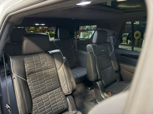 Used 2023 Cadillac Escalade V w/ LPO, ONYX Package AWD/4WD image 26