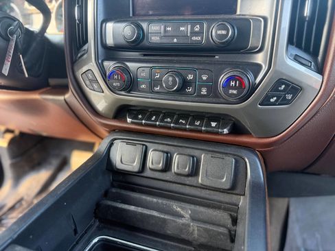 Used 2015 Chevrolet Silverado 2500 High Country image 21