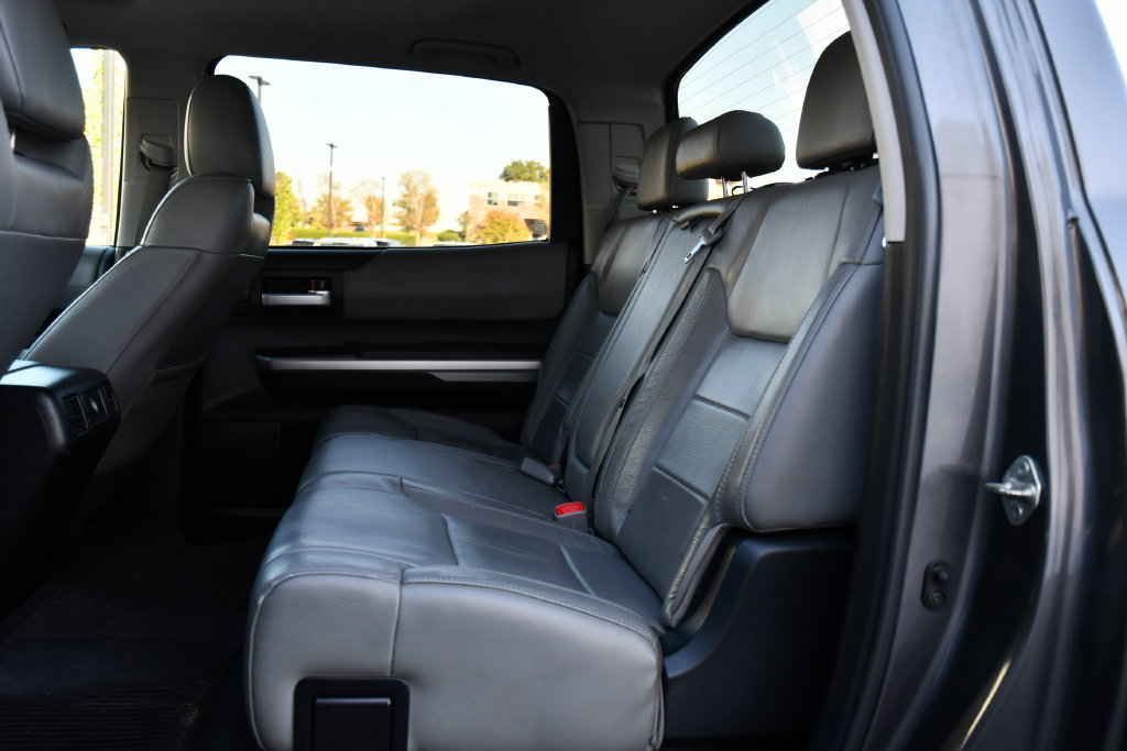 Used 2015 Toyota Tundra Limited w/ Limited Premium Package AWD/4WD image 22