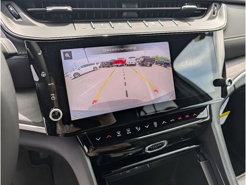 New 2026 Jeep Grand Cherokee Limited AWD/4WD image 26