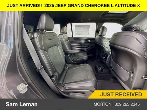 New 2025 Jeep Grand Cherokee L Altitude image 28