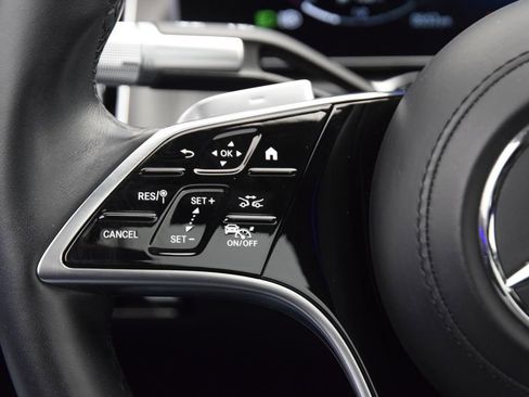 Certified 2022 Mercedes-Benz S 500 4MATIC image 24