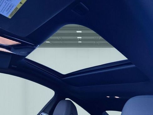 Used 2021 BMW 440i xDrive M440i xDrive w/ Premium Package image 11