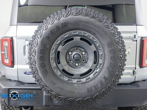 Used 2024 Ford Bronco Outer Banks AWD/4WD image 49