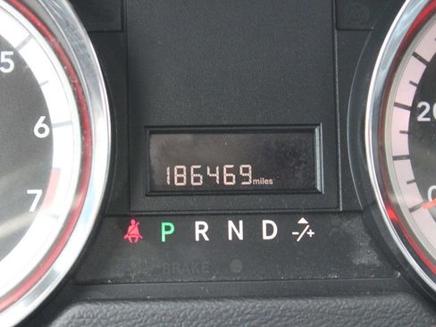 Used 2015 Dodge Grand Caravan SE FWD image 9