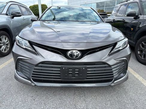 Used 2023 Toyota Camry LE FWD image 5