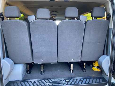 Used 2016 Ford Transit 350 XL image 5