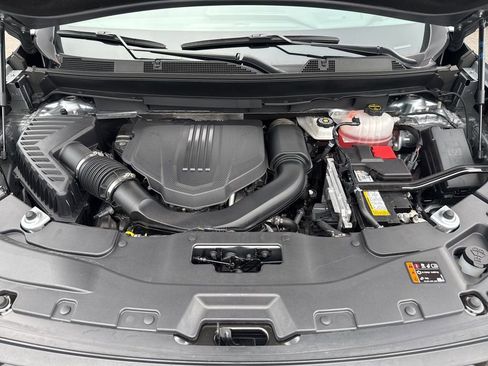 Used 2025 GMC Acadia Elevation image 36