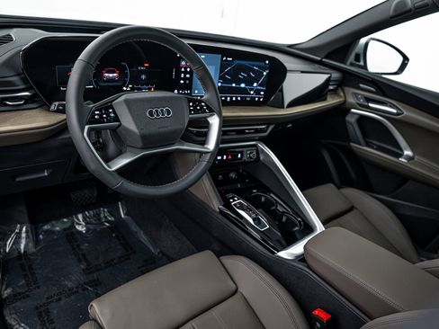 New 2025 Audi Q5 Premium Plus image 9