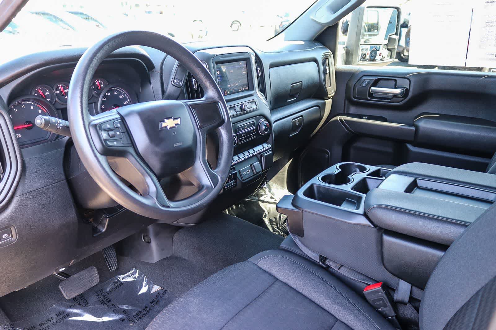 Used 2024 Chevrolet Silverado 2500 Custom w/ Custom Value Package AWD/4WD image 18