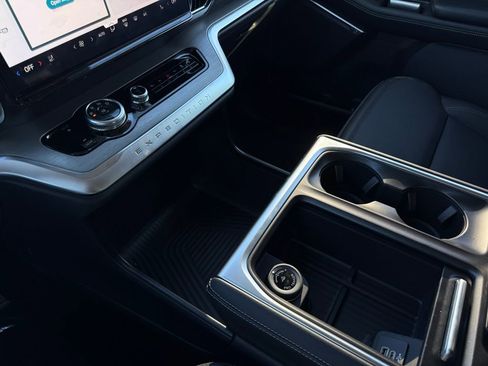 New 2026 Ford Expedition Max Platinum w/ Driver's Package image 21