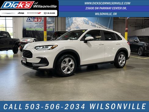 Used 2023 Honda HR-V LX image 1