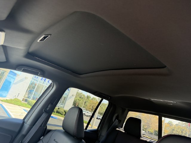 Used 2025 Honda Ridgeline Black Edition image 12