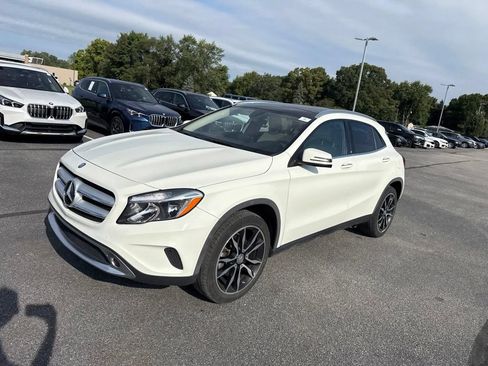 Used 2017 Mercedes-Benz GLA 250 4MATIC image 3