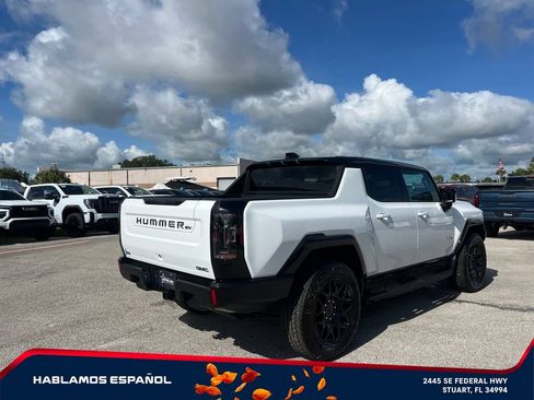 New 2026 GMC Hummer EV 4x4 Crew Cab image 7