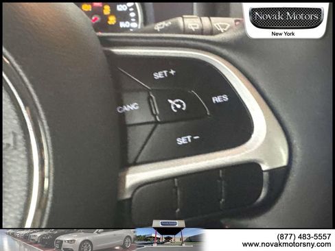 Used 2023 Jeep Renegade Trailhawk AWD/4WD image 19