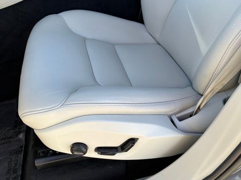 Certified 2023 Volvo XC90 T8 Plus image 29