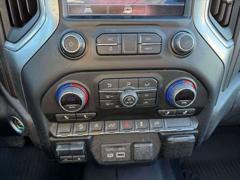 Used 2021 Chevrolet Silverado 1500 LT image 27